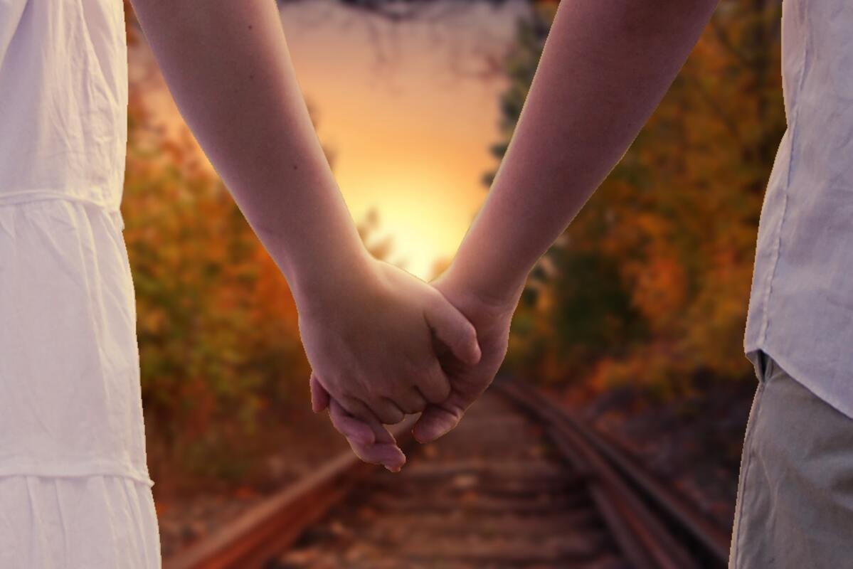 руки, рельсы, железная дорога, любовь