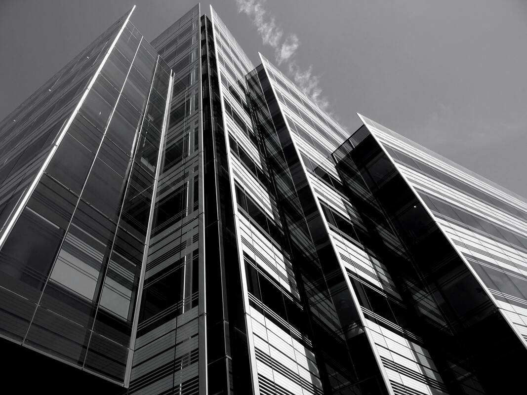 здание, сооружение, архитектура, вид снизу, небоскребы, черно белые