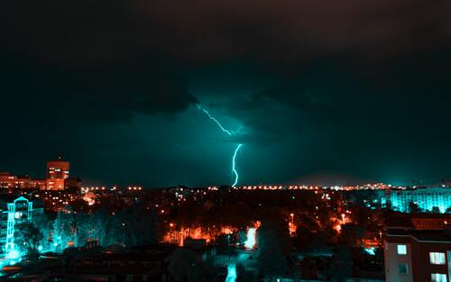 молнии, вспышки, гроза, буря, шторм, дождь