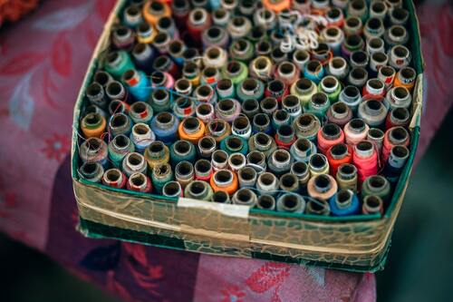 нитки, катушки