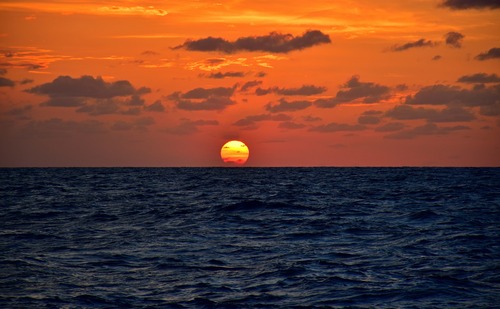 море, закат